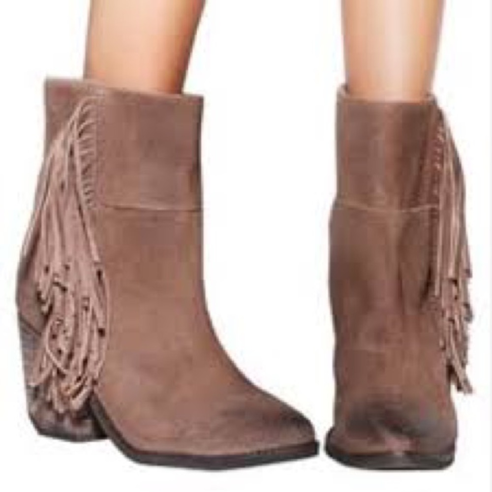 FREE PEOPLE Jeffrey Campbell leather fringe Roswell booties BOOTS Tan NWOB 9